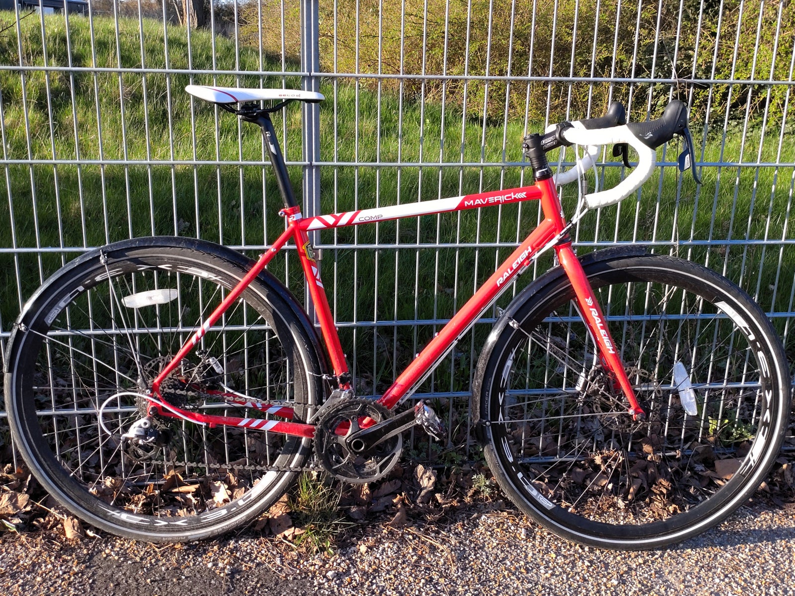 Cross cykel, Raleigh Maverick comp, 22 gear