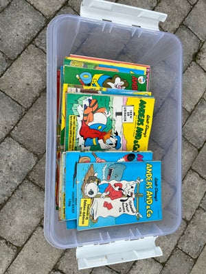 Anders And & Co, Walt Disney, Tegneserie, En kasse med Anders And blade - forskellige årgange. Sælge