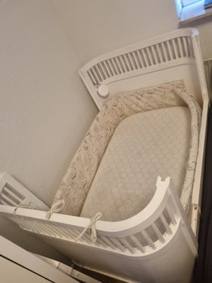 Tremmeseng, Sebra Kili Juno seng, Sebra Kili seng fra 2016 (modellen der ikke kan hæve bunden)

Kan 