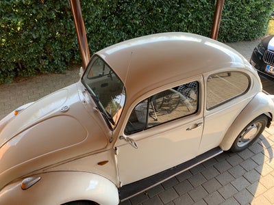 VW 1200, 1,2, Benzin, 1971, hvid, 2-dørs, Bobbel Sparekäfer, der ikke er mange tilbage af disse. 6 v