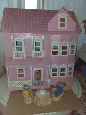Dukkehus, Pink dukkehus med indbo og dukker, Pink dukkehus... 

...med indbo og dukker samt småting,