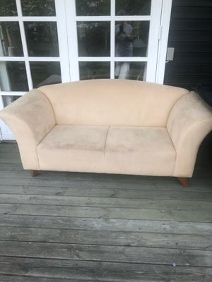 Sofa, alcantara, 2 pers. , Ilva, Fin, brugt sofa med god siddecomfort. Kan afhentes i Højby Sjælland