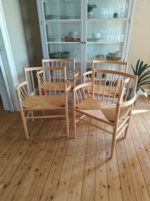 Jørgen Bækmark, stol, J81, 4 fdb j81 stole i sæbebehandlet bøg sælges.
De fremstår i rigtig fin stan