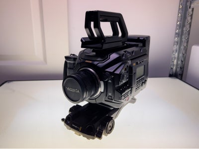 Film Kamera, digitalt, Blackmagic, Blackmagic Ursa mini PRO 4.6K G2, Perfekt, Medfølger:
- Vintage Y