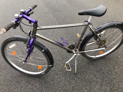 Drengecykel, citybike, Marin, Palisades Trail, 26 tommer hjul, 21 gear, Stelstørrelse er 48 cm. Cykl