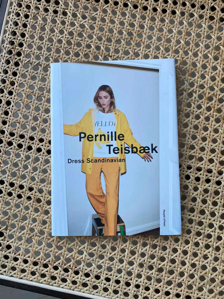 Pernille teisbaek outlet book