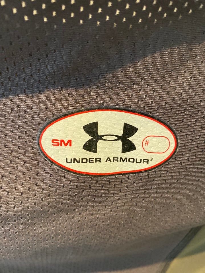 Sportstøj, Sports undertrøje, Under Armour