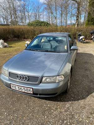 Audi A4, 2,4 Avant, Benzin, 1997, km 364000, gråmetal, nysynet, 5-dørs, Fantastisk velholdt bil der 