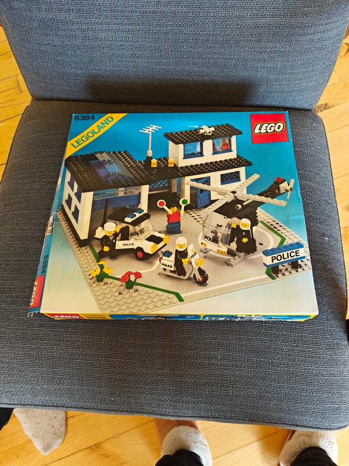 Lego andet, Politi