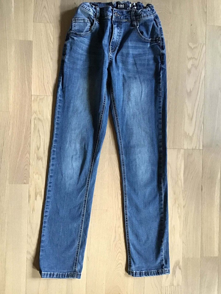 Jeans, Jeans, Mono Lyle