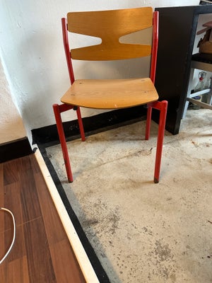 Spisebordsstol, Randers Møbler, Retro stole fra Randers møbler 1997 i træ og røde metal ben 11 stk.1