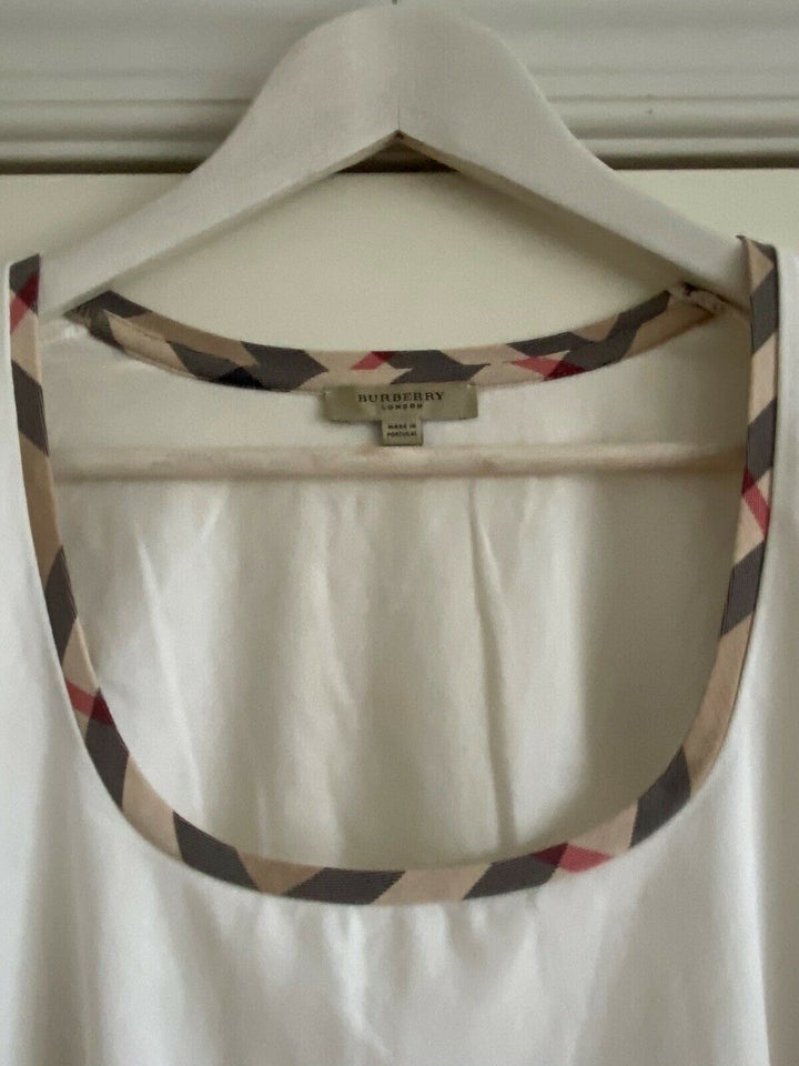 T-shirt, Burberry, str. 42