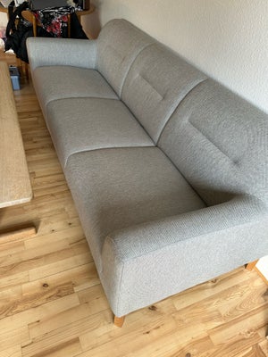 Sofa, stof, 3 pers. , IIlva - Narvik, Sofa sælges for kr. 200,- Fejler intet, en enkelt lille plet p