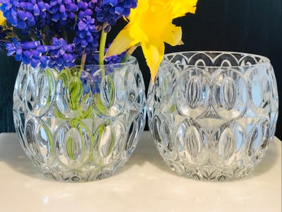Glas, Fyrfadsstage / vase / krukke / urtepotteskjuler, Glaskrukke / glasvase, Et par flotte glasvase