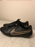 Fodboldstøvler, fodboldstøvler med metalknopper, Nike