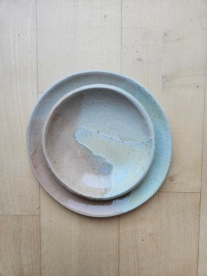 Keramik, Tallerken eller fad samt skåll, Charlotte Gad (Gad Godt), Tallerken og matchende skål i flo