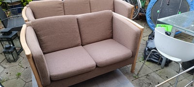 Sofa, træ, Super fin og dejlig sofa, der sælges pga. pladsmangel. Den er i meget god stand, og komme