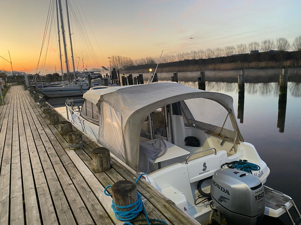 Beneteau Antares 7,8, Hardtopbåd, årg. 2014