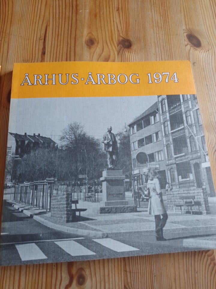 Århus Årbog 1974 +76