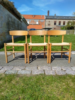 Børge Mogensen, stol, J39, Reserveret til onsdag 24/4

Designet af Børge Mogensen 

Model - J39

mas