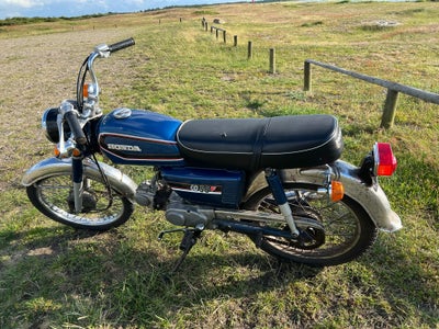 Honda CD50 F model, 1976, Blå metallic, Her sælges denne dejlige Honda CD50 F model med 4 gear og 4 