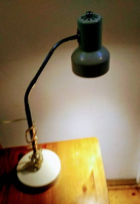 Lampe, Halogen, Fin lampe med halogen pære, kan være arbejds eller bordlampe. Tændes med hjælp af se