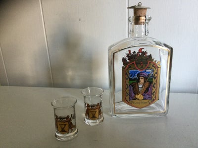 Glas, Karaffel + 2 dramglas, Holmegaard Glasværk, 1 Firkantet karaffel med buet top, lille hals med 