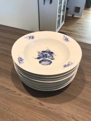 Porcelæn, Dyb tallerken, Blå Blomst, Royal Copenhagen, Blå Blomst.
Prisen er stk. pris;
8 x dybe tal