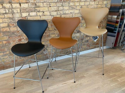Arne Jacobsen, stol, FH 3187 lav syver barstol, Super flotte Ny polstrede Barstole fra Fritz Hansen 