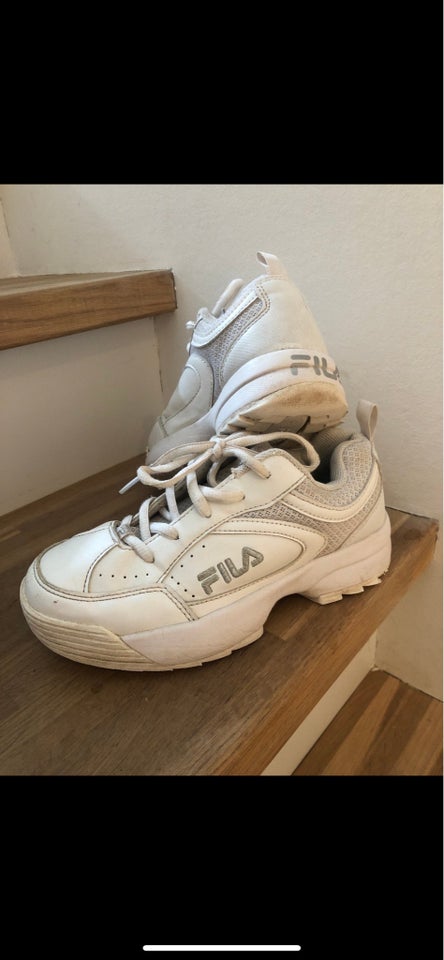 Sneakers, str. 33, FILA