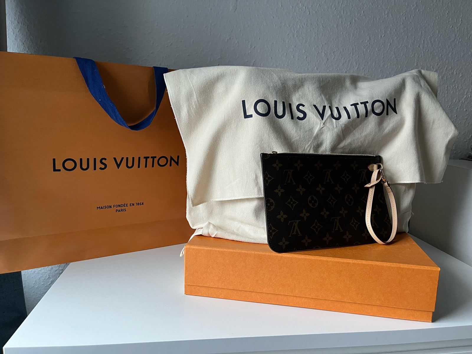 Skuldertaske, Louis Vuitton, andet materiale