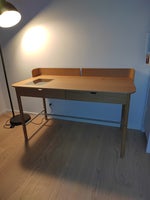 Skrivebord, Ikea RIDSPÖ, b: 140 d: 70 h: 77