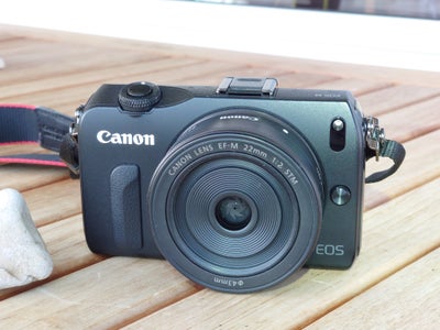 Canon, Canon EOS M, 18 megapixels, 37 mm x optisk zoom, Perfekt, Sælger en kopi af Canons første spe