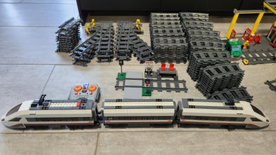 Lego City, Tog, Lego lyntog, tog station, godstog, Harry Potter toget Med station
Og mange skinner, 