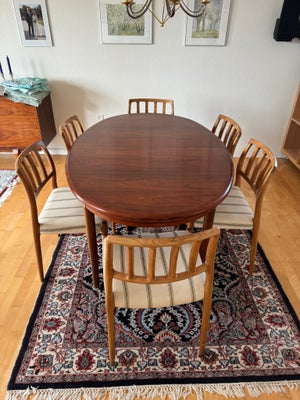 J.L. Møller, spisebord m. stole, Gudme Møbelfabrik Palisander spisebord med 2 tillægsplader og 6 sto