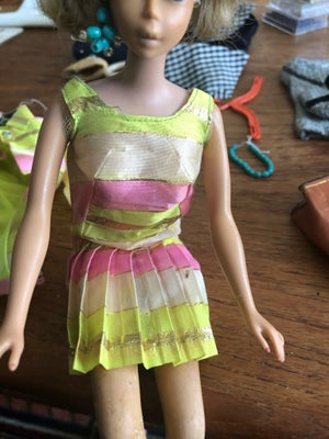 Barbie, Barbietøj - vintage - kjole og frakke, All that jazz fra 1968. Kjolen er repareret. Se bille