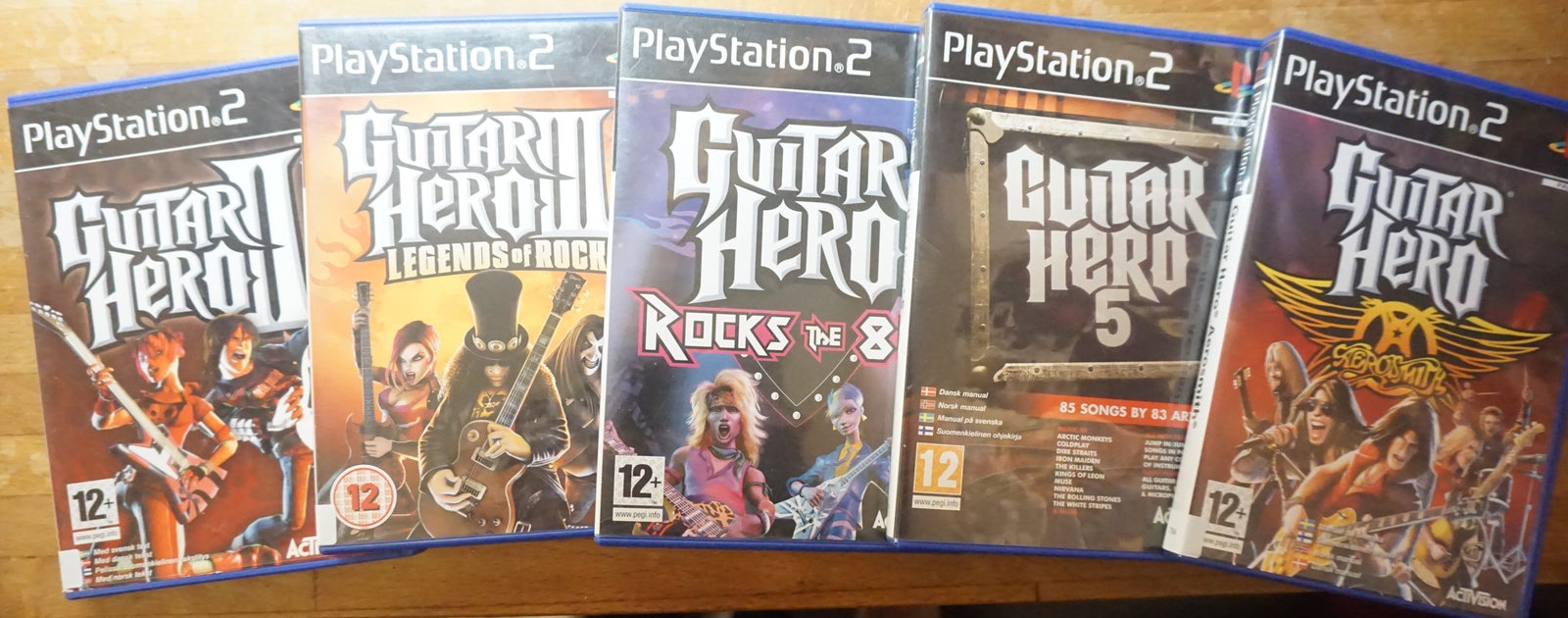 Div. Guitar Hero spil, PS2