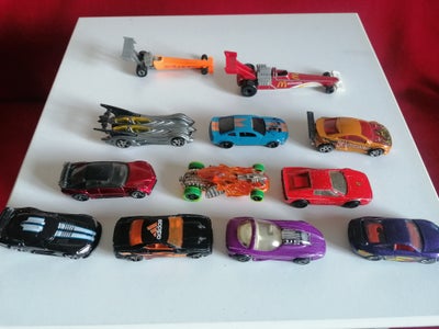 Modelbil, Hot Wheels & Mattel Ferrari,Porsche,Dragster, - 12 Biler fra Matchbox og Mattel sælges kun