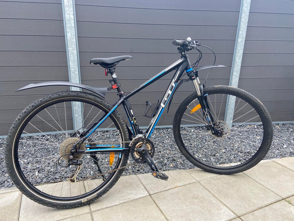 GT Sport Karakoram, hardtail, 27 gear stelnr. WGT1064J