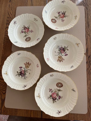Porcelæn, Tallerken dyb, Royal Copenhagen 910, 5 dybe tallerkener , fin stand, 2 forskellige blomste