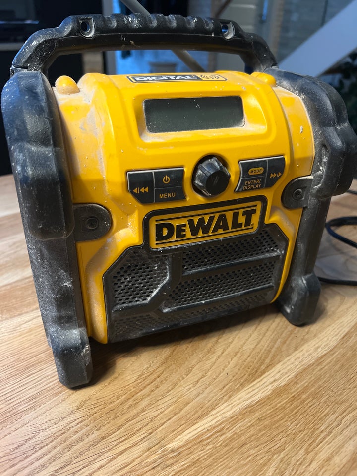 DAB-radio, DeWalt DCR020-QW, God