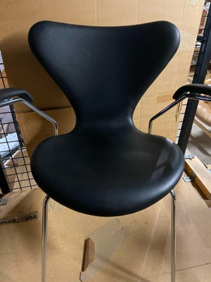 Arne Jacobsen, stol, 3207, Arne Jacobsen armstol 3207 fuldpolstret med anilin læder. IKKE OMPOLSTRET