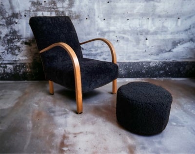 Anden arkitekt, Lænestol & skammel, Vintage armstol med skammel.
Fremstår i flot stand, nypolstret i