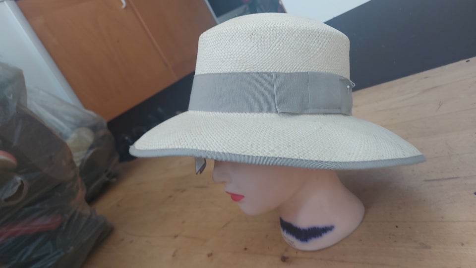 Hat, Hat, Panama