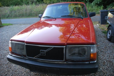 Volvo 240, 2,3 GL stc., Benzin, 1993, km 320000, rød, træk, 5-dørs, centrallås, service ok, 14" aluf