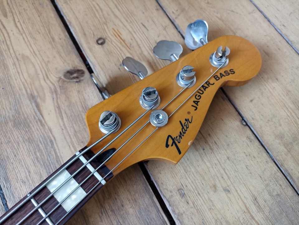 Elbas, Fender (Jpn) Jaguar Bass