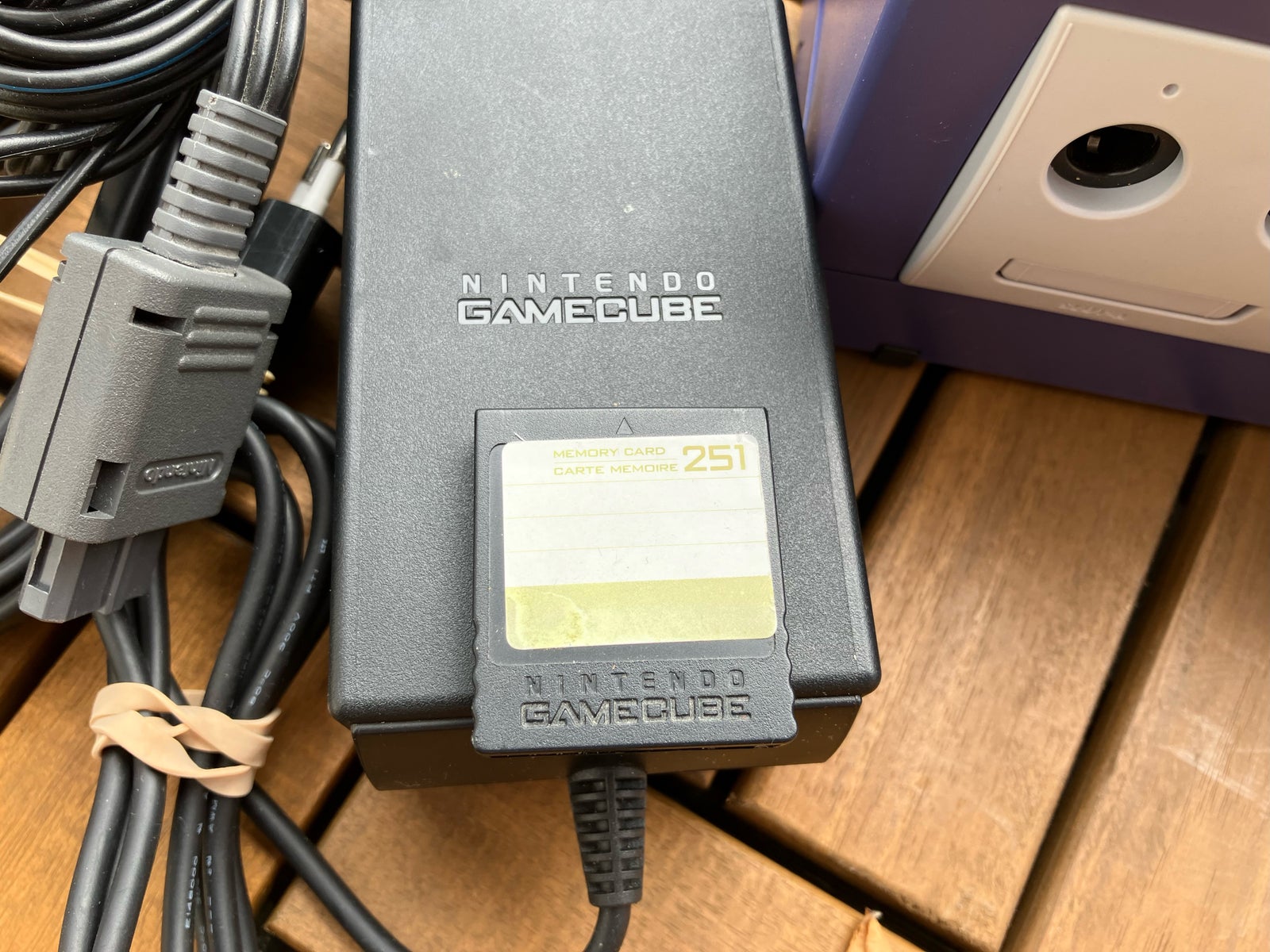 Nintendo Gamecube, Lilla - DOL-001(EUR), God