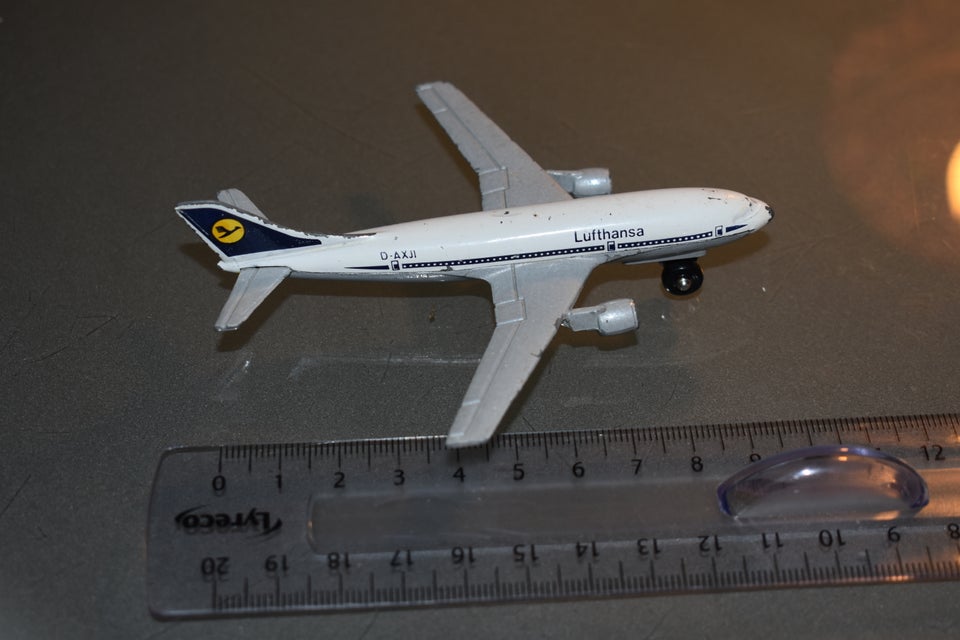 Fly Airbus A-300 B, Matchbox SB28