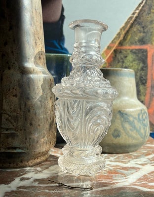 Glas, Vase, Vintage, Fin vintage glasvase i presset glas.

Krystalglas, vase, vintage, retro, boheme