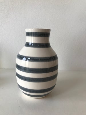 Vase, Kähler Omaggio vase, Kähler, Sælger denne kähler vase med grå/blå striber. Står som ny. H: 12,
